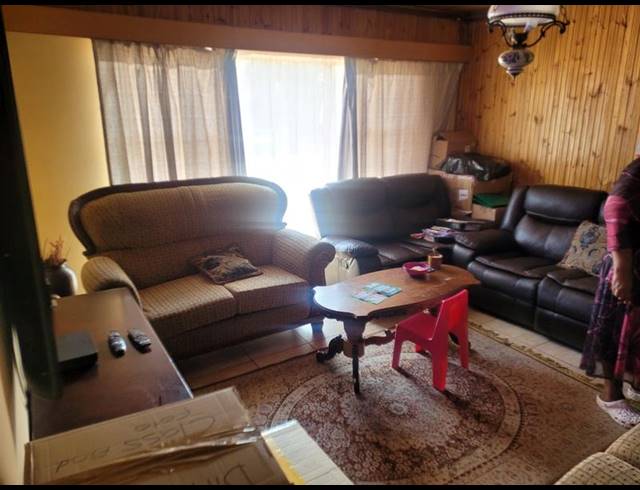 4 BEDROOM HOUSE FOR SALE IN FAUNA